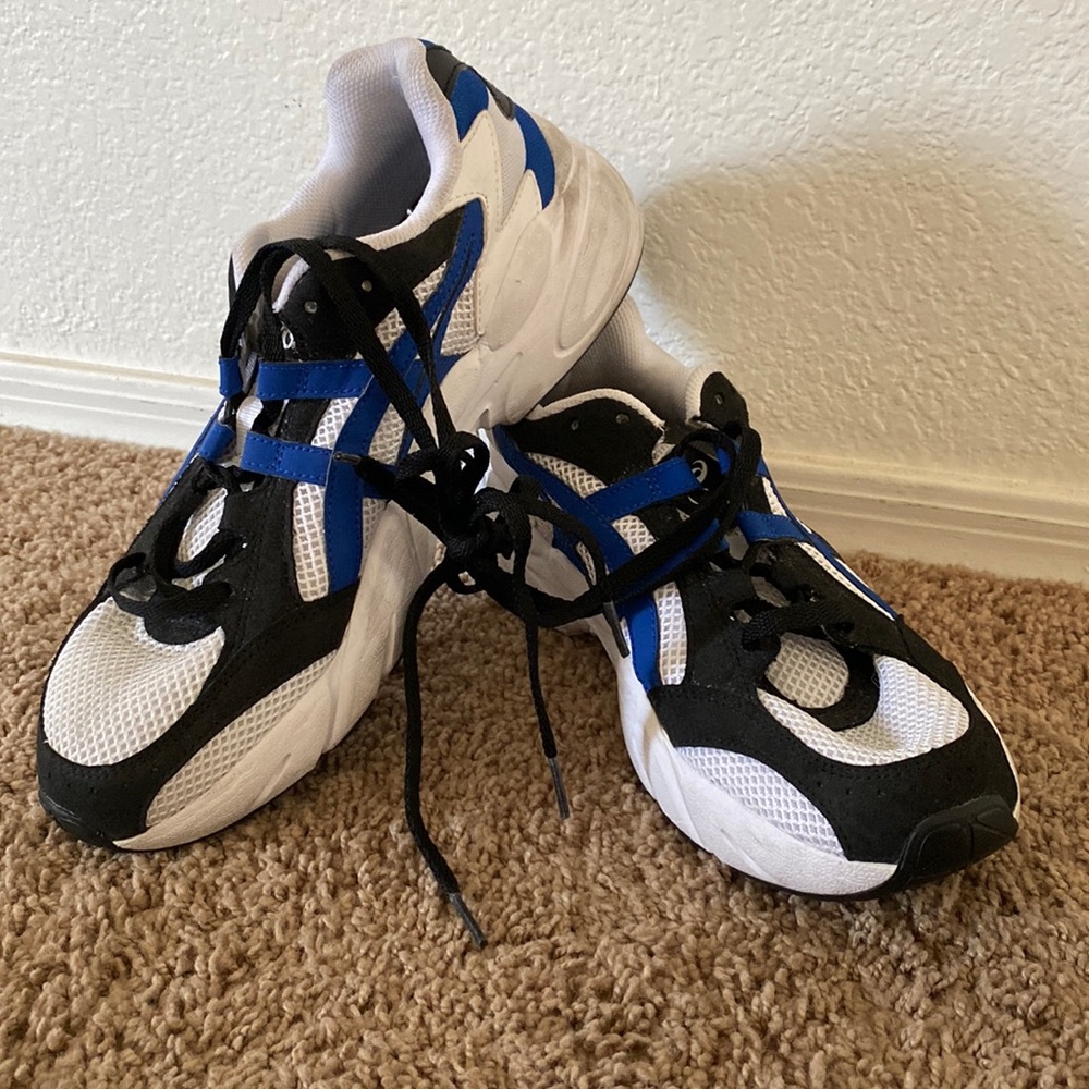 ASICS sneakers size 9 used